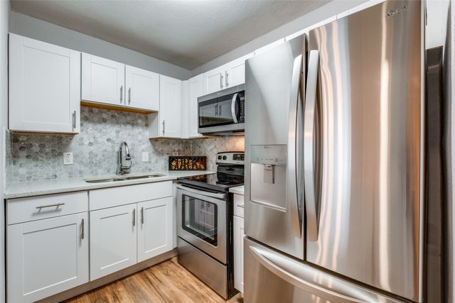 4317 Hartford Street 214, Dallas, TX 75219