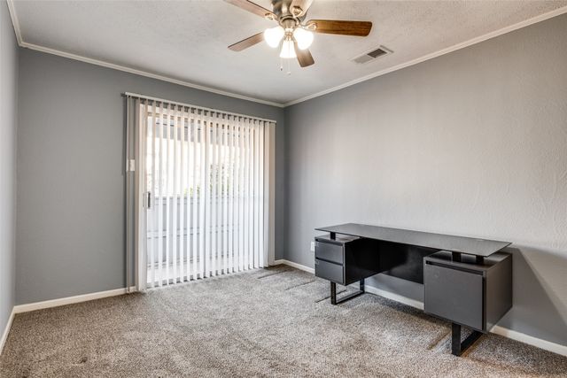 4317 Hartford Street 214, Dallas, TX 75219