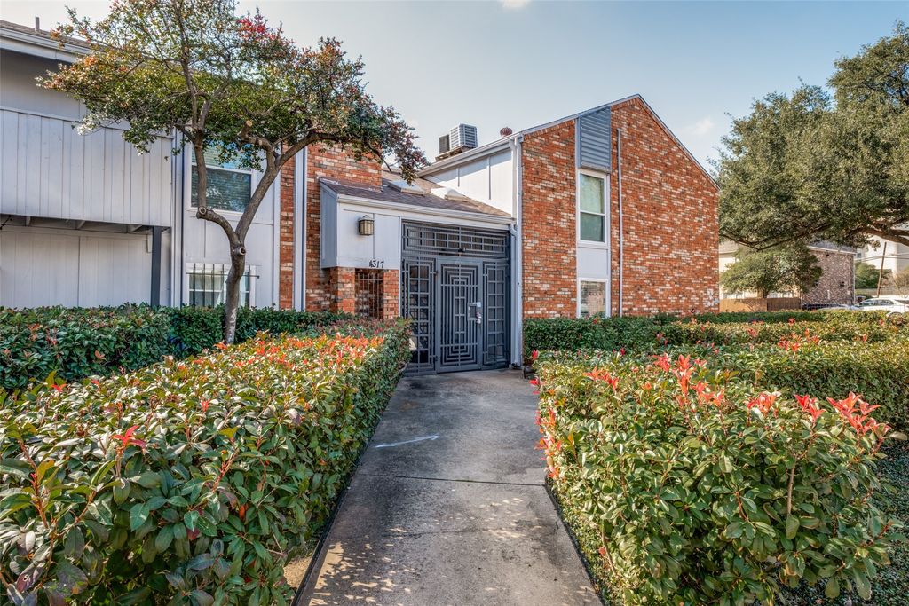 4317 Hartford Street 214, Dallas, TX 75219