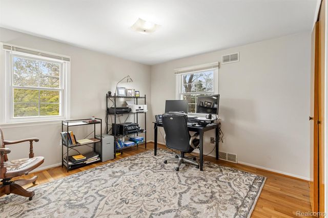 3379 Wormer Drive, Waterford Charter Township, MI 48329