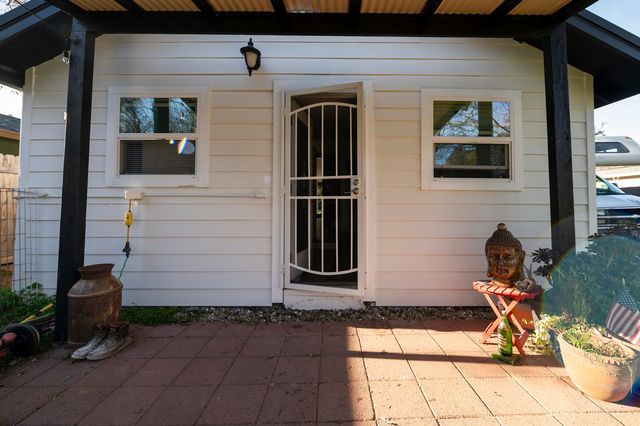 1765 School Street, Anderson, CA 96007