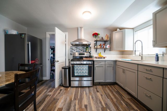 1765 School Street, Anderson, CA 96007