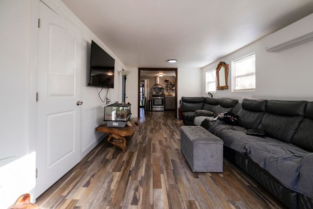 1765 School Street, Anderson, CA 96007