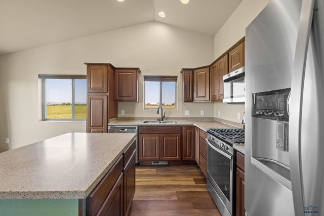 15019 CODY LN, Box Elder, SD 57719