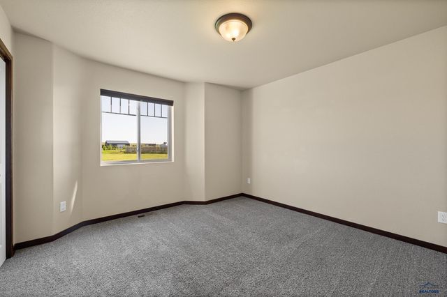 15019 CODY LN, Box Elder, SD 57719