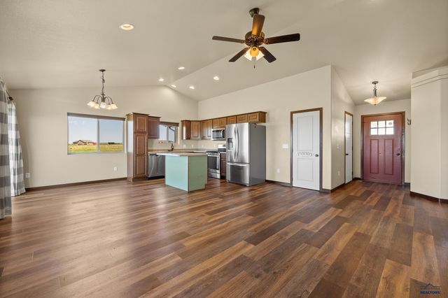 15019 CODY LN, Box Elder, SD 57719