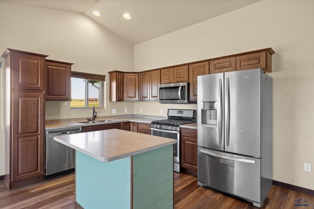 15019 CODY LN, Box Elder, SD 57719