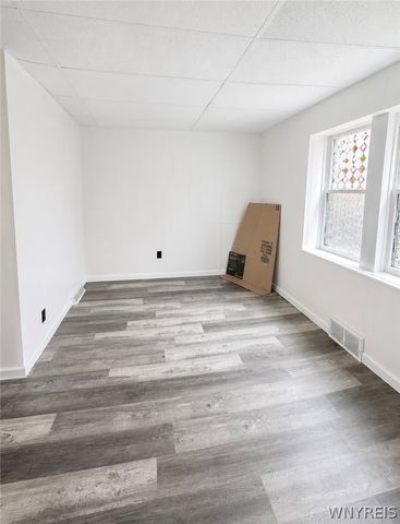 490 19th Street, Niagara Falls, NY 14303