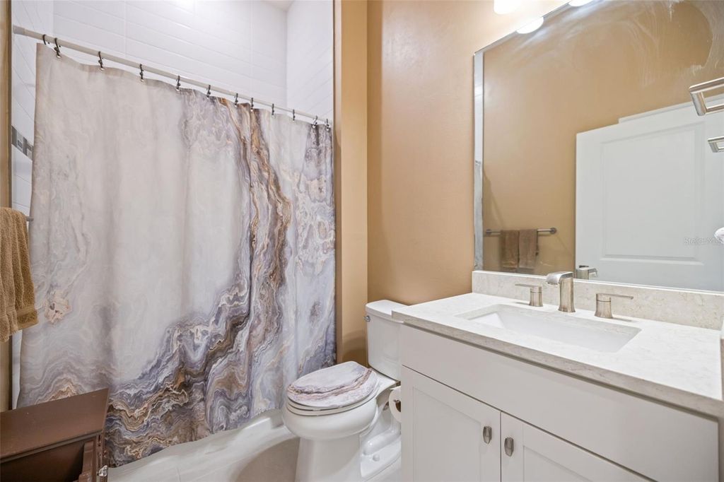 Image 18 of property listing at 6266 CRESTED EAGLE LANE, Nokomis, FL 34275