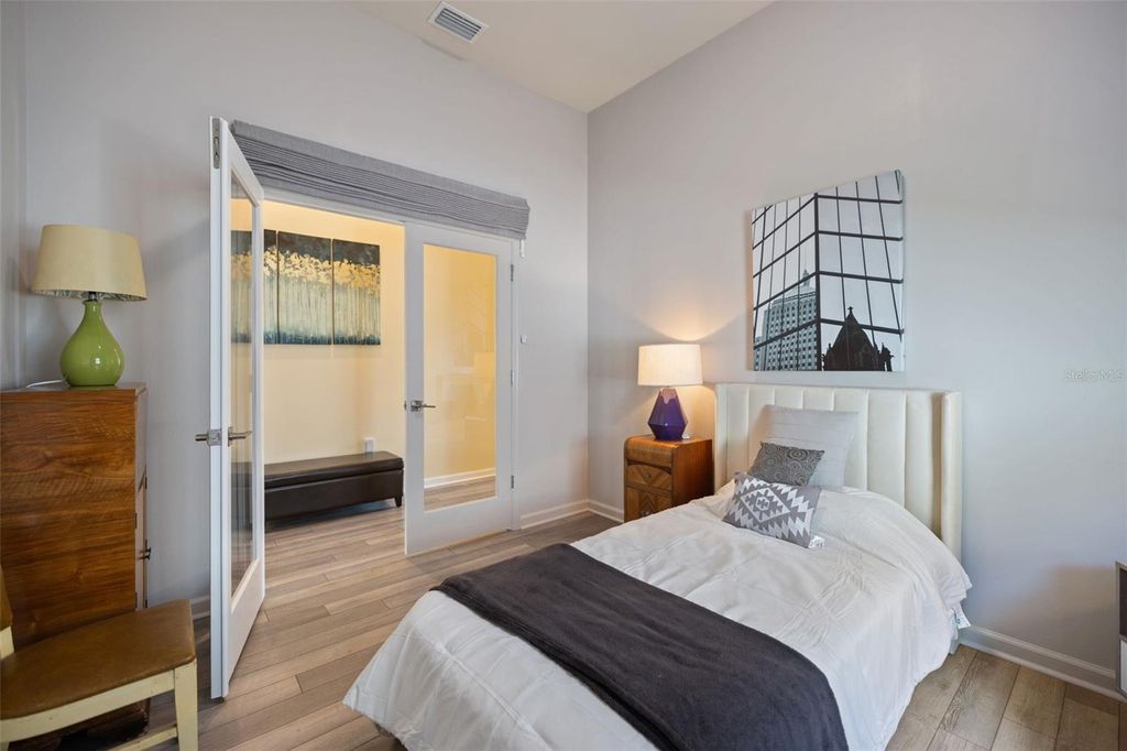 Image 20 of property listing at 6266 CRESTED EAGLE LANE, Nokomis, FL 34275