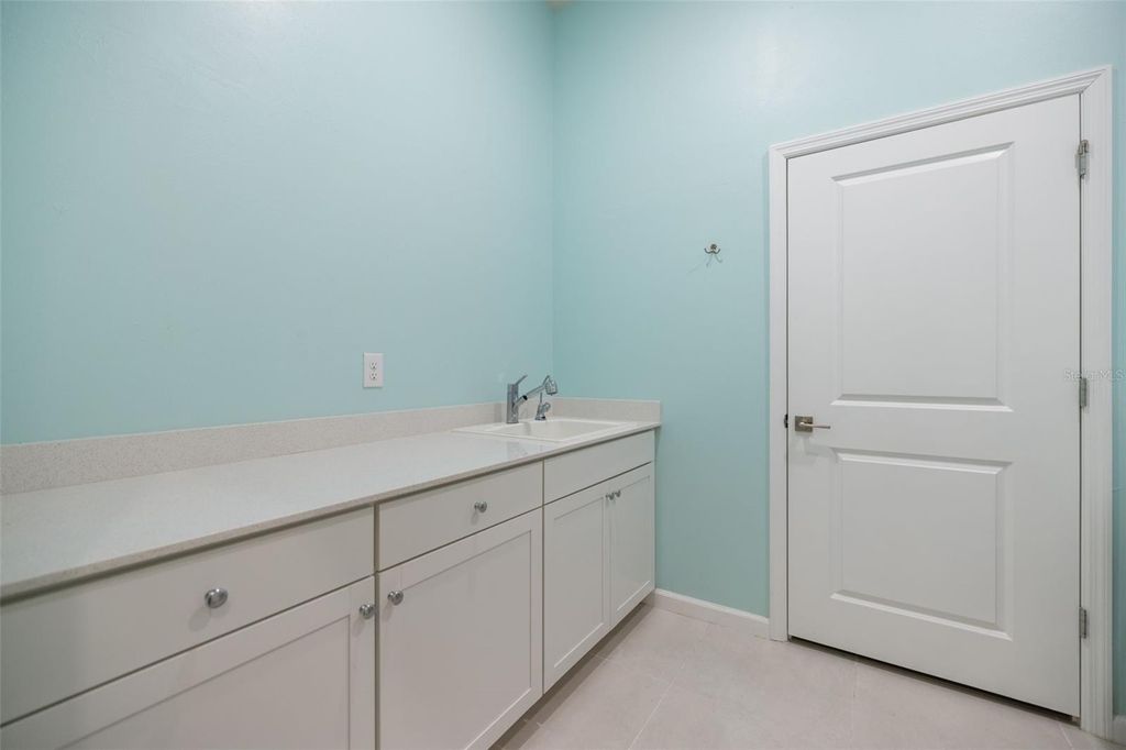 Image 22 of property listing at 6266 CRESTED EAGLE LANE, Nokomis, FL 34275