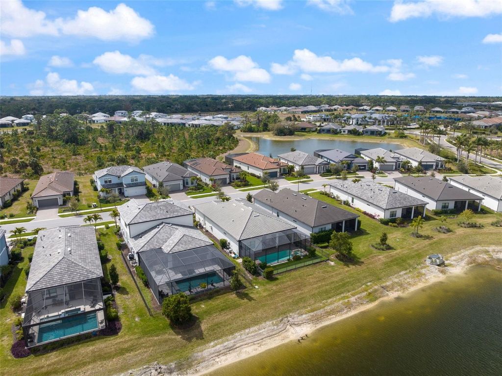 Image 36 of property listing at 6266 CRESTED EAGLE LANE, Nokomis, FL 34275