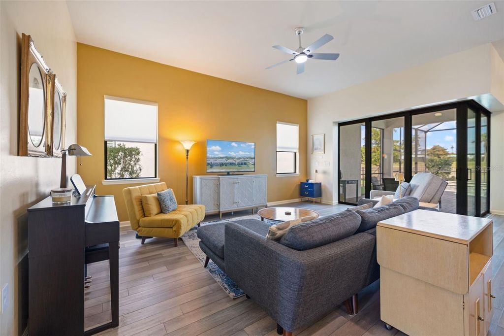 Image 8 of property listing at 6266 CRESTED EAGLE LANE, Nokomis, FL 34275