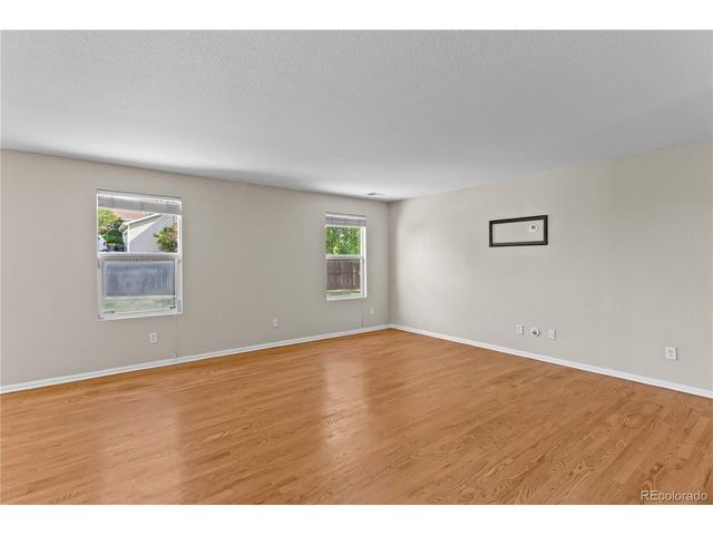 5569 S Quemoy Cir, Aurora, CO 80015