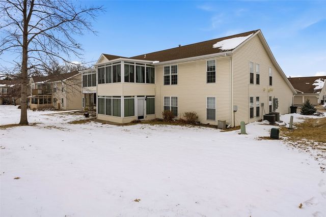 3801 Foxborough Terrace NE C, Cedar Rapids, IA 52402