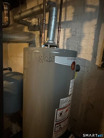 70 Judwin Avenue, New Haven, CT 06515