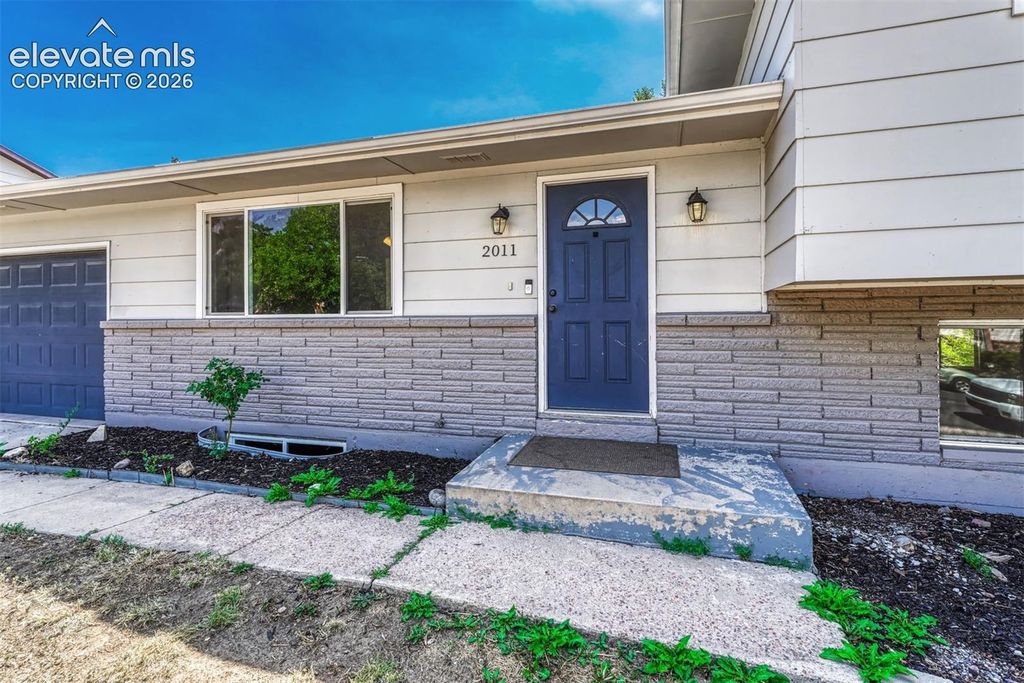 2011 Montezuma Drive, Colorado Springs, CO 80910 — exterior