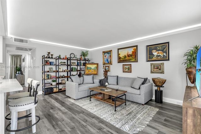 152 Dorset D 152, Boca Raton, FL 33434