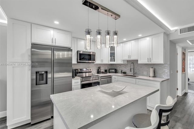 152 Dorset D 152, Boca Raton, FL 33434