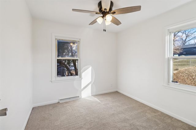 821 Ashmoore Circle, West Des Moines, IA 50265