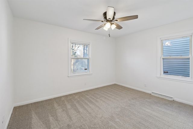 821 Ashmoore Circle, West Des Moines, IA 50265