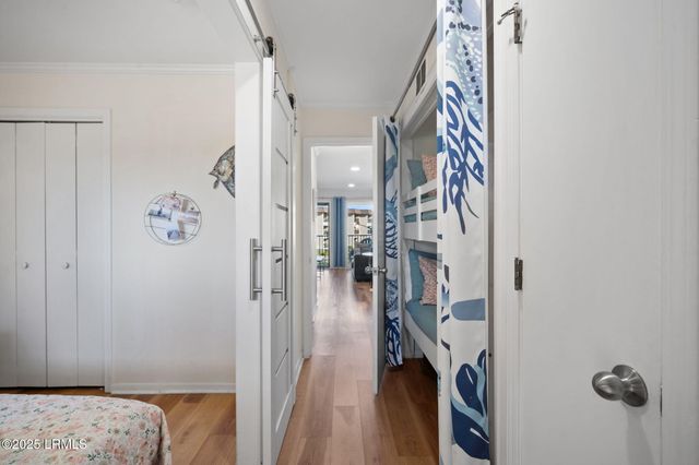 40 Folly Field Rd Apt B205, Hilton Head Island, SC 29928