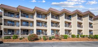 40 Folly Field Rd Apt B205, Hilton Head Island, SC 29928