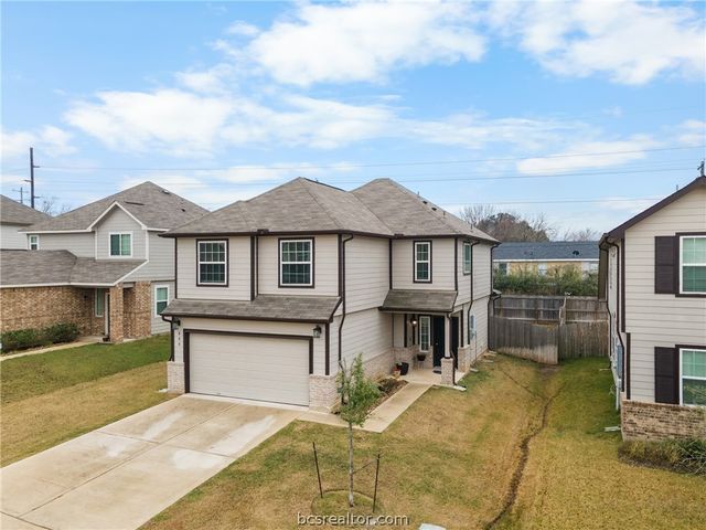 984 Crossing Drive, Bryan, TX 77803