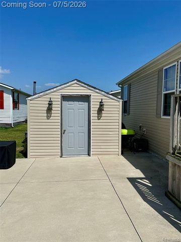 11211 Nearbrook Court, South Lyon, MI 48178