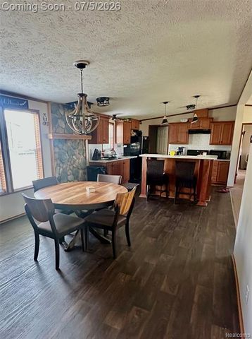 11211 Nearbrook Court, South Lyon, MI 48178