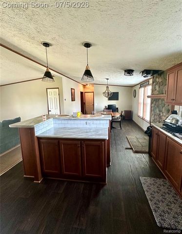 11211 Nearbrook Court, South Lyon, MI 48178