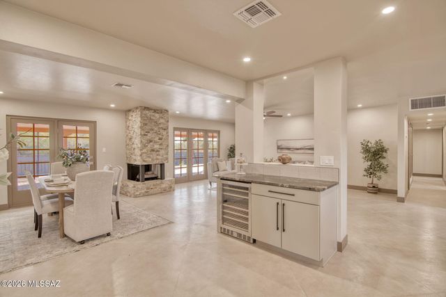 771 W Giaconda Way, Tucson, AZ 85704