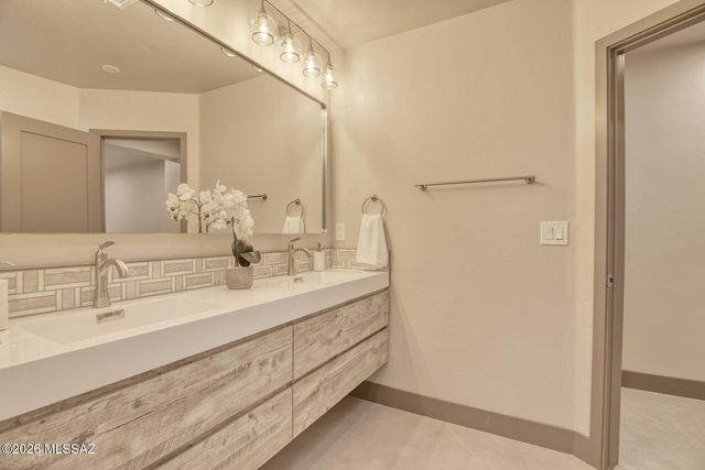 771 W Giaconda Way, Tucson, AZ 85704