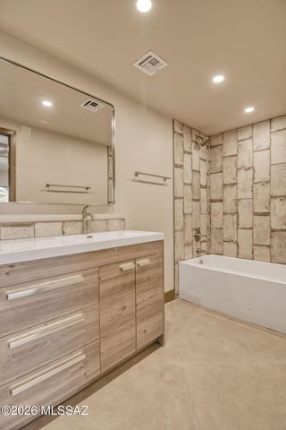 771 W Giaconda Way, Tucson, AZ 85704