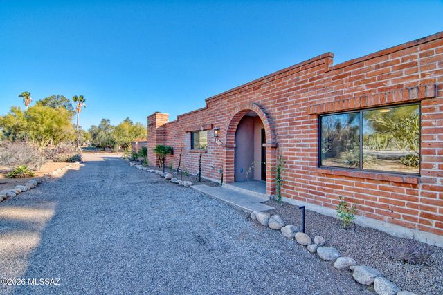 771 W Giaconda Way, Tucson, AZ 85704