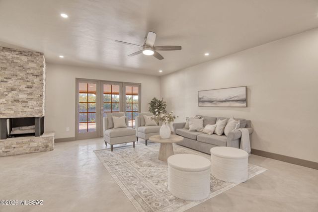 771 W Giaconda Way, Tucson, AZ 85704