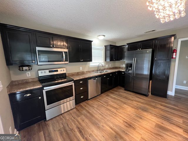 345 Longwood Drive, Statesboro, GA 30461