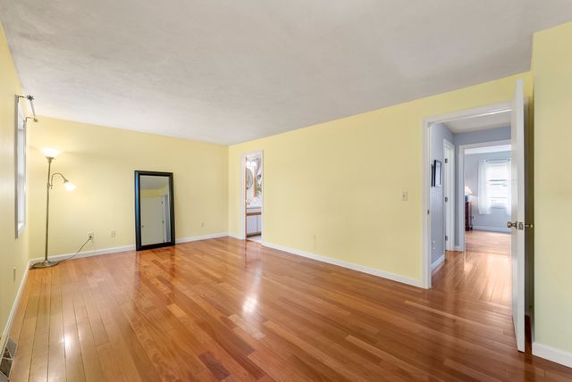 128 Orton St Ext, Worcester, MA 01604
