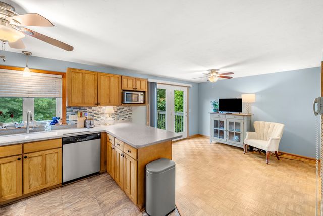 128 Orton St Ext, Worcester, MA 01604