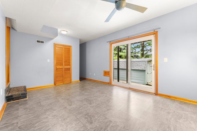 128 Orton St Ext, Worcester, MA 01604