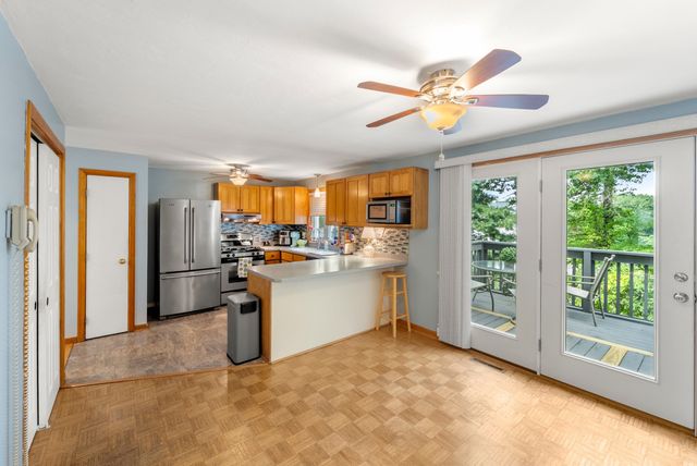 128 Orton St Ext, Worcester, MA 01604