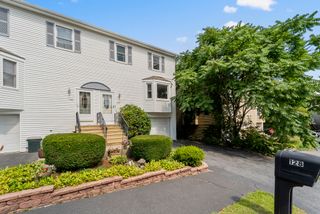 128 Orton St Ext, Worcester, MA 01604
