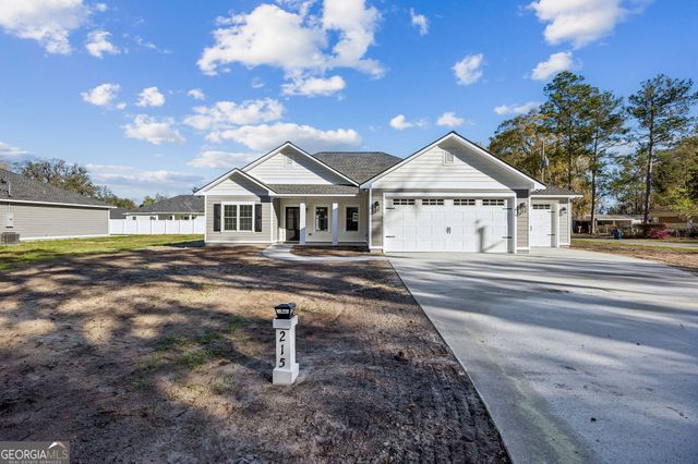 215 McQueen Street, Folkston, GA 31537