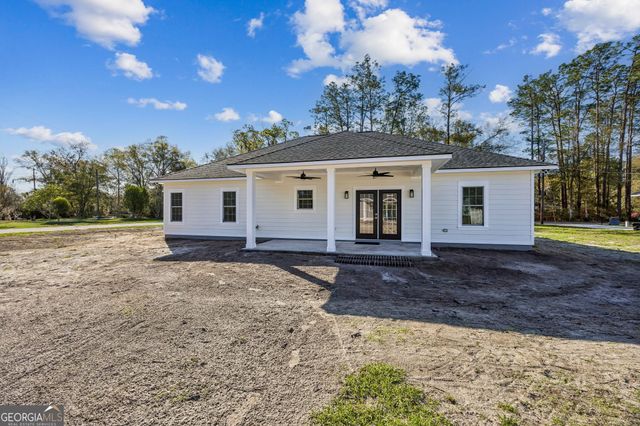 215 McQueen Street, Folkston, GA 31537