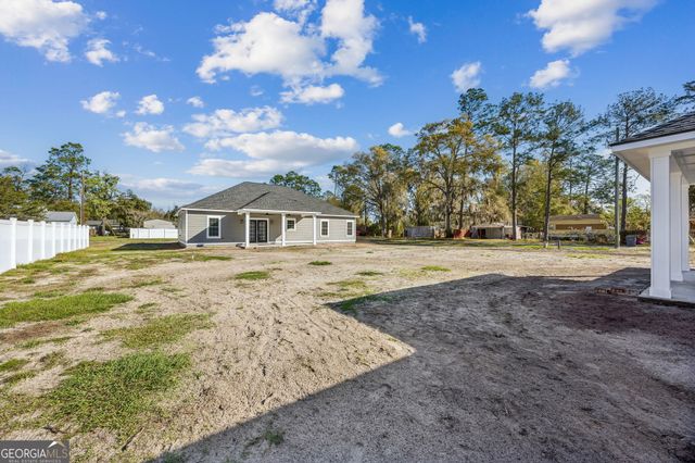 215 McQueen Street, Folkston, GA 31537