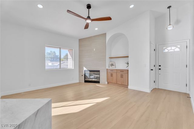 5225 West Reno Avenue 210, Las Vegas, NV 89118