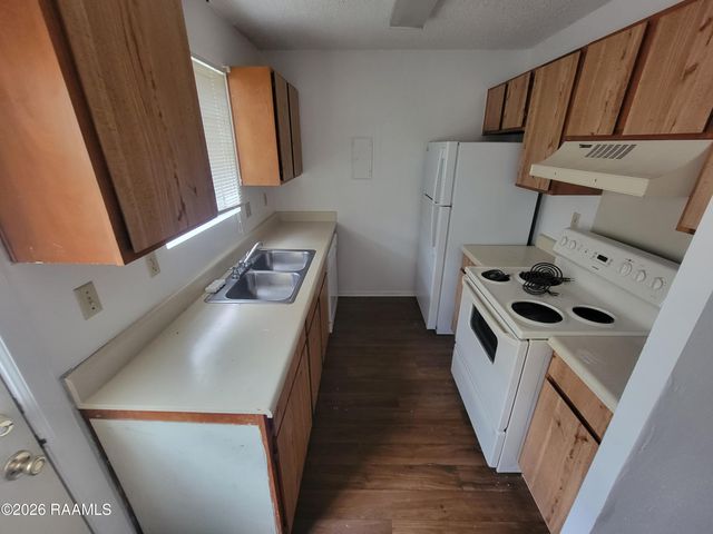 201 High Meadows Boulevard 208, Lafayette, LA 70507