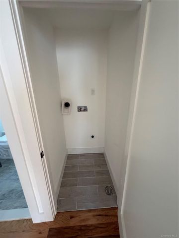342 E234th Street 2, Bronx, NY 10470