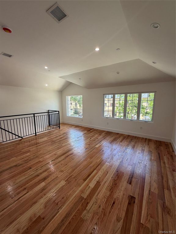 342 E234th Street 2, Bronx, NY 10470