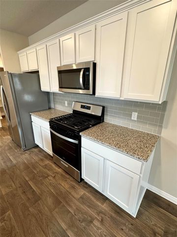 308 Globe Mallow CIR, Kyle, TX 78640